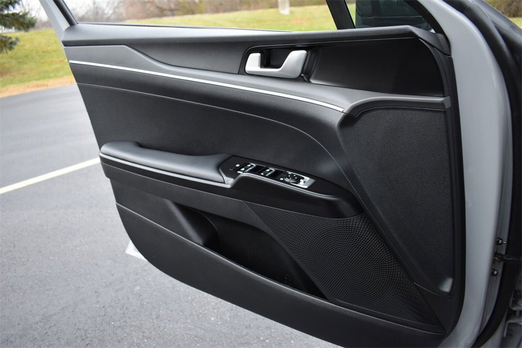 Used 2024 Kia K5 GT-Line image 29