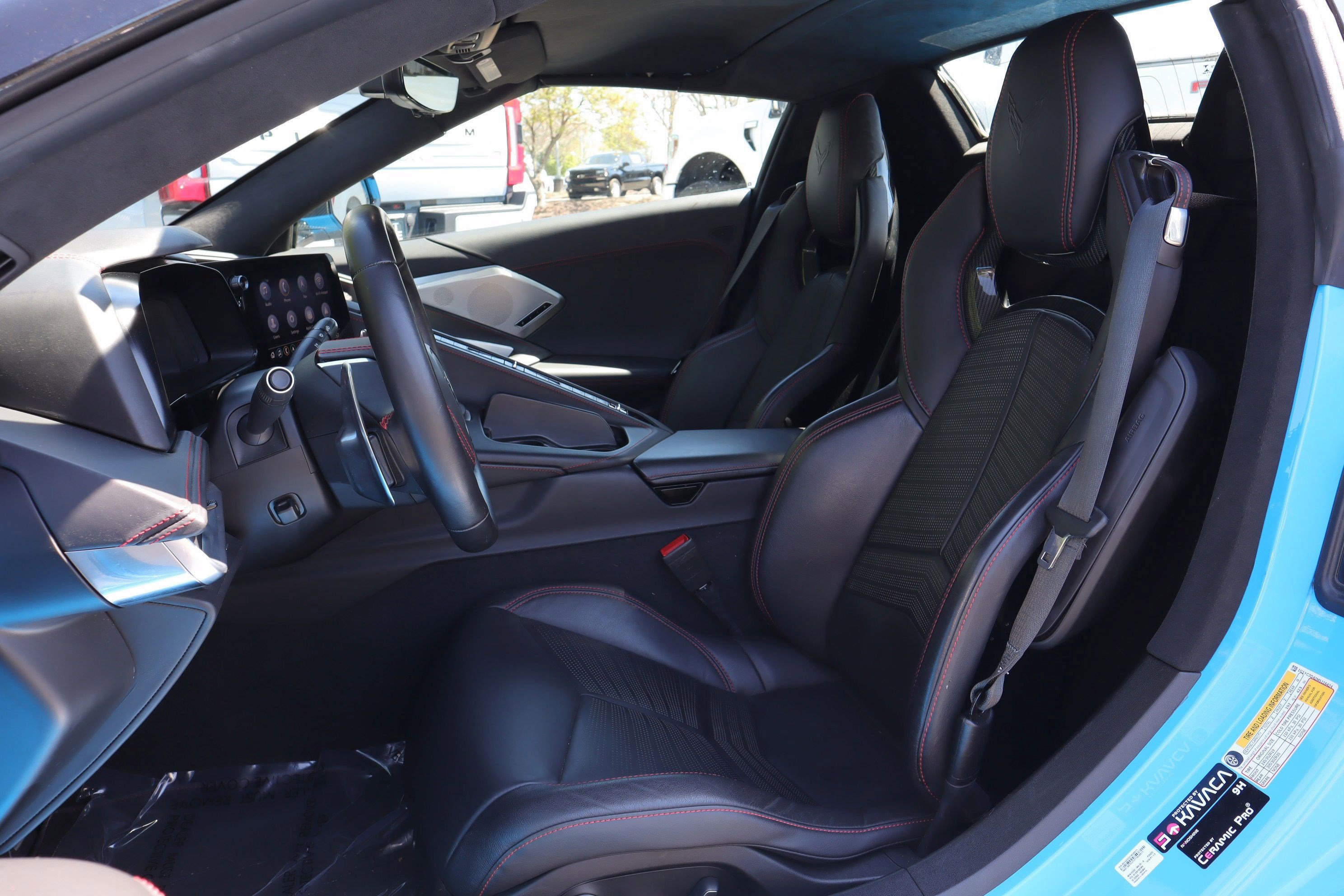 Used 2021 Chevrolet Corvette Stingray Premium Conv w/ Z51 Performance Package RWD image 8