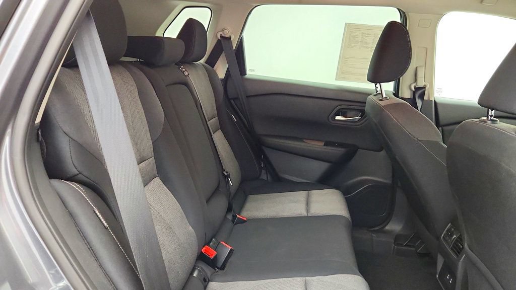 Used 2026 Nissan Rogue SV FWD image 22