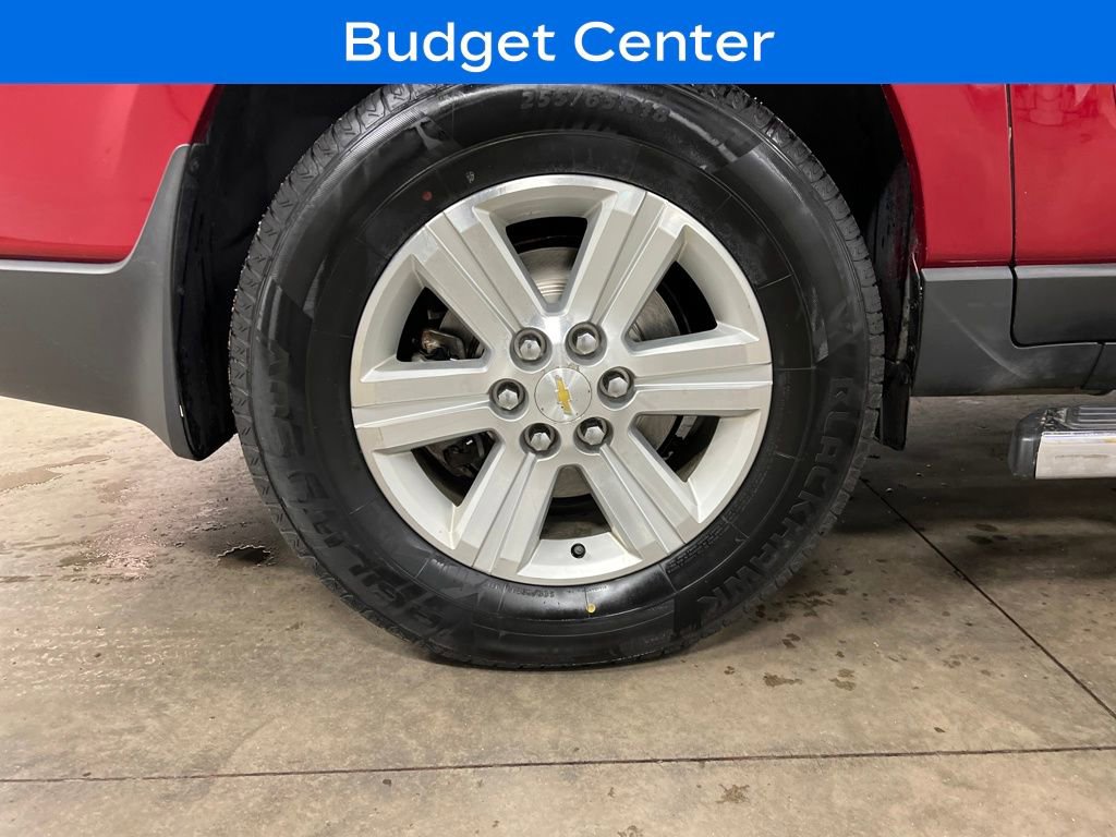 Used 2014 Chevrolet Traverse LT w/ LPO, 'HIT The Road' Package image 9