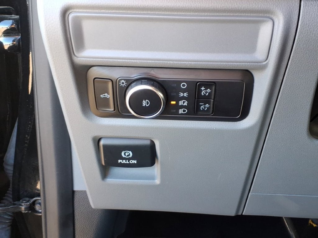 Used 2023 Ford F150 XLT AWD/4WD image 20