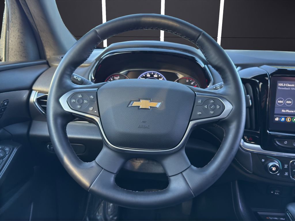 Used 2023 Chevrolet Traverse Premier image 16