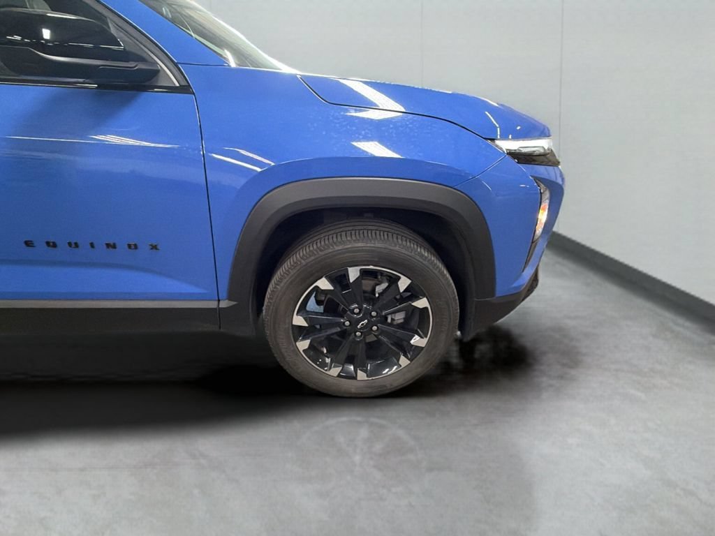 Used 2026 Chevrolet Equinox RS AWD/4WD image 48