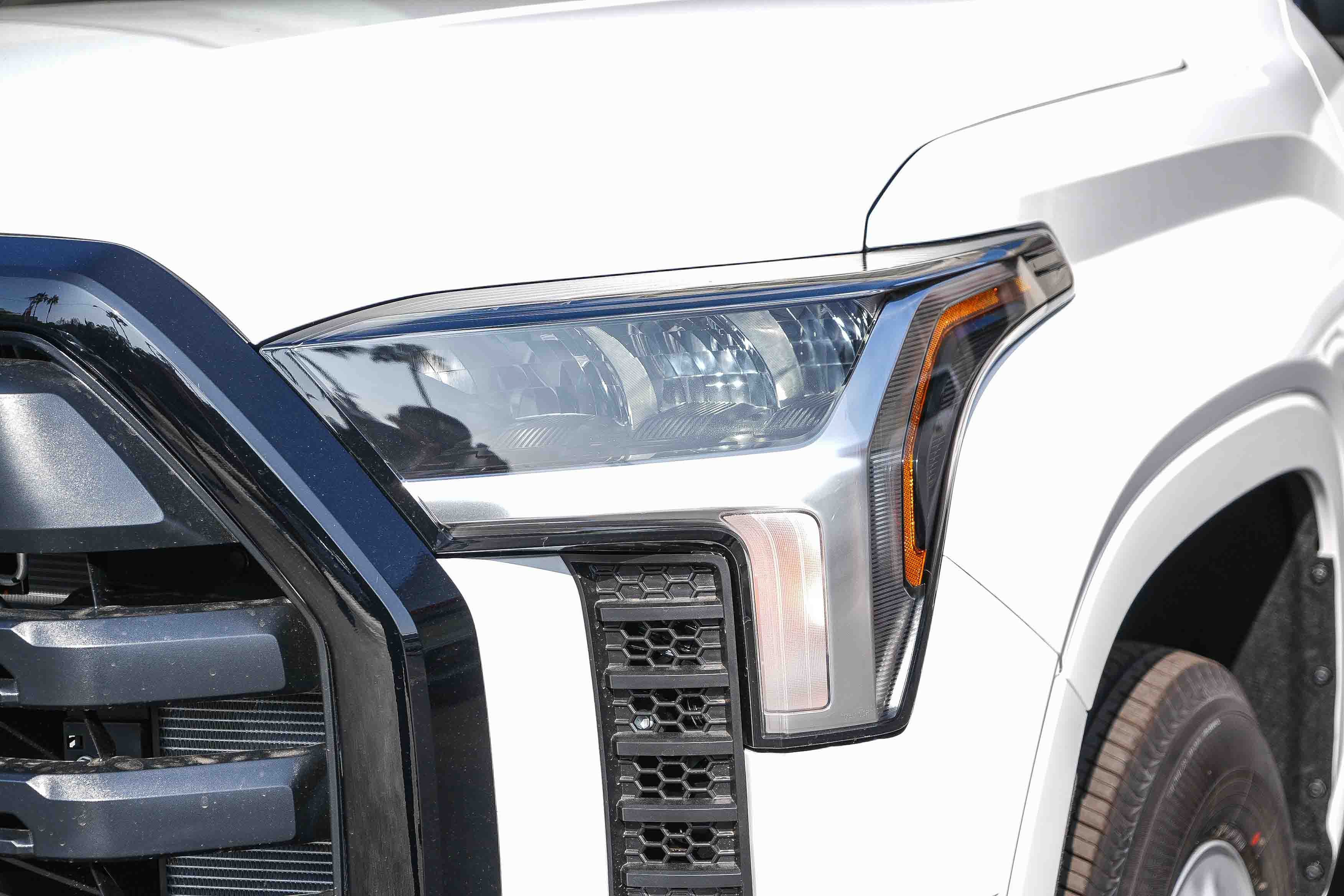New 2026 Toyota Tundra SR AWD/4WD image 5