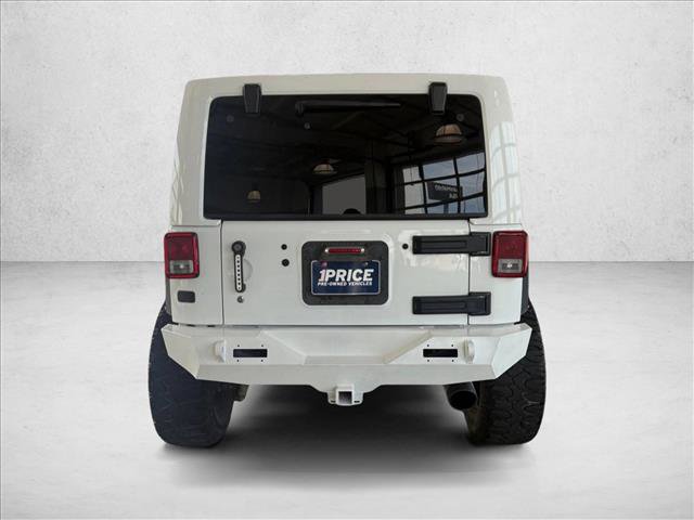 Used 2015 Jeep Wrangler Unlimited Sahara AWD/4WD image 6