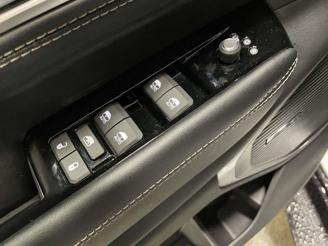 New 2025 Jeep Wagoneer Series II w/ Premium Group I image 30