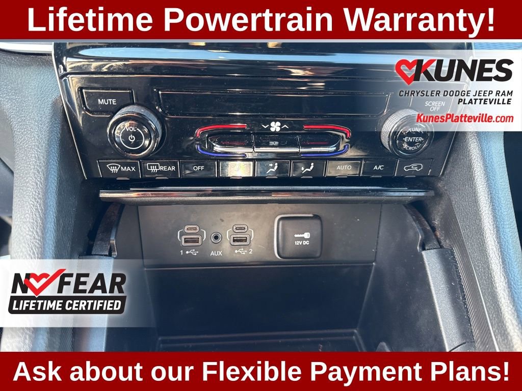 Used 2024 Jeep Grand Cherokee L Laredo AWD/4WD image 27