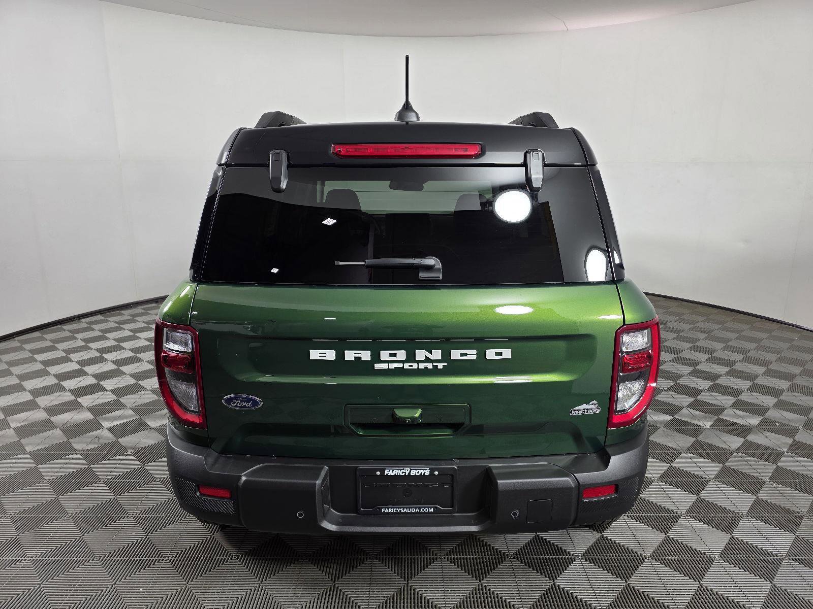 New 2025 Ford Bronco Sport Outer Banks w/ Outer Banks Tech Package+ AWD/4WD image 4