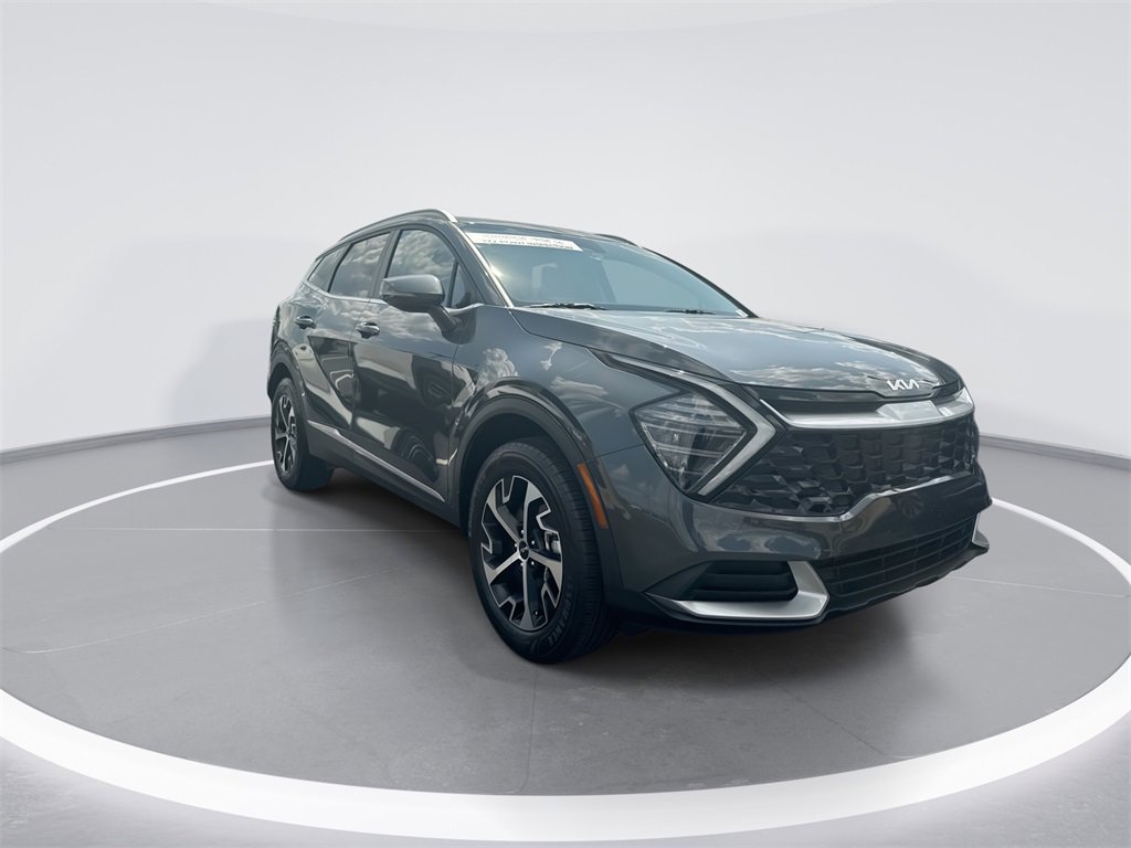 Used 2024 Kia Sportage EX image 2