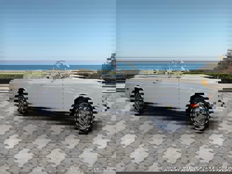 Used 1990 Rolls-Royce Corniche III image 2