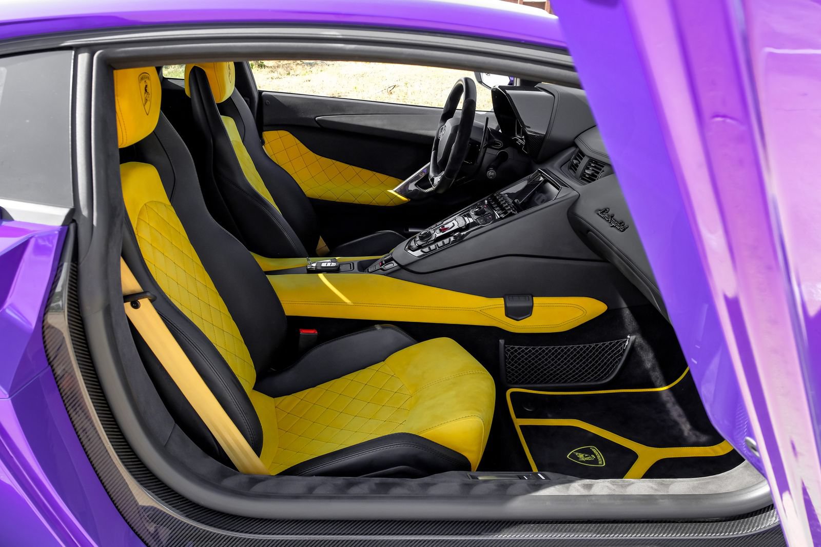 Used 2018 Lamborghini Aventador S AWD/4WD image 34