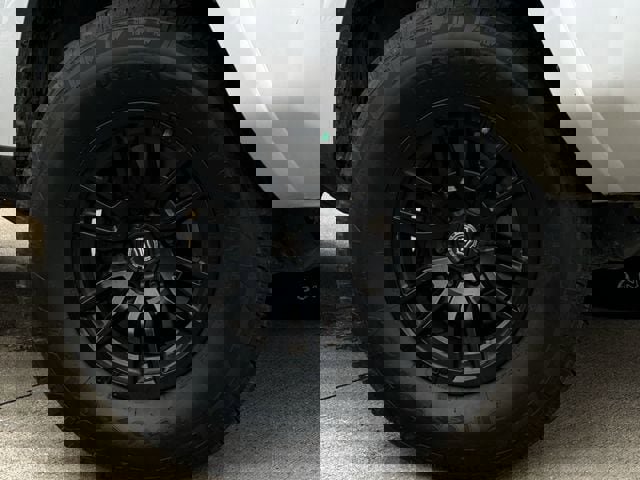 Used 2021 Toyota 4Runner SR5 Premium w/ Moonroof Package AWD/4WD image 12