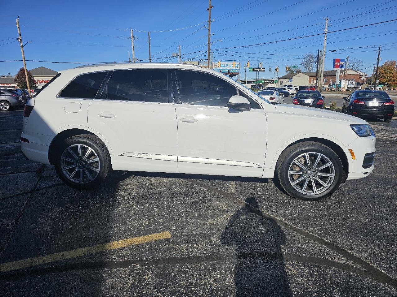 Used 2017 Audi Q7 3.0T Premium Plus AWD/4WD image 4