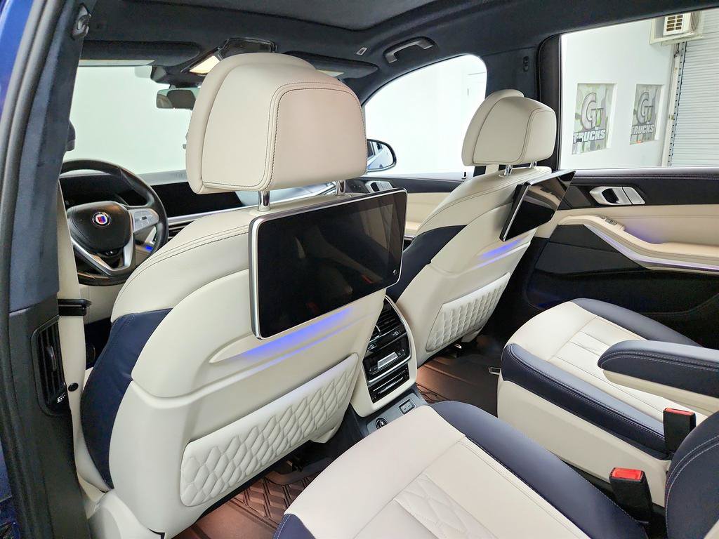 Used 2022 BMW ALPINA XB7 AWD/4WD image 26