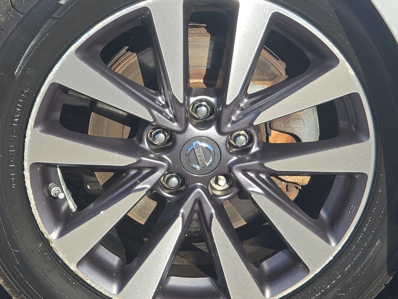 Used 2017 Nissan Altima 2.5 SV w/ Convenience Package image 8