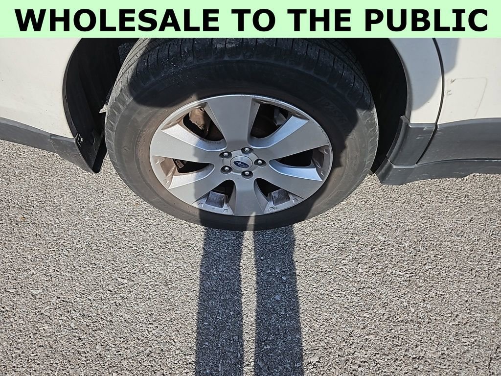 Used 2011 Subaru Outback 2.5i Limited image 11