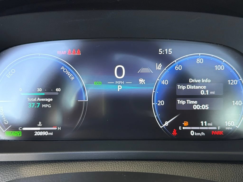 Certified 2025 Toyota Crown Signia AWD/4WD image 28