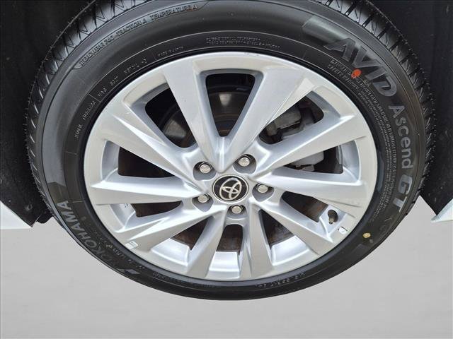 Used 2021 Toyota Camry LE w/ Convenience Package FWD image 21