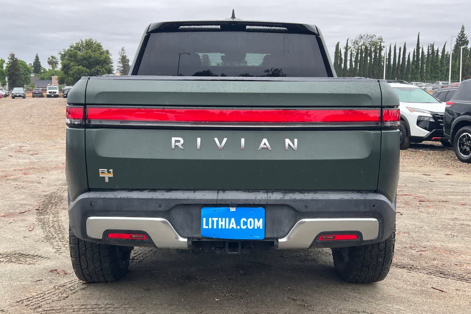 Used 2022 Rivian R1T Adventure image 8