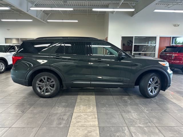Used 2023 Ford Explorer XLT w/ Equipment Group 202A AWD/4WD image 10