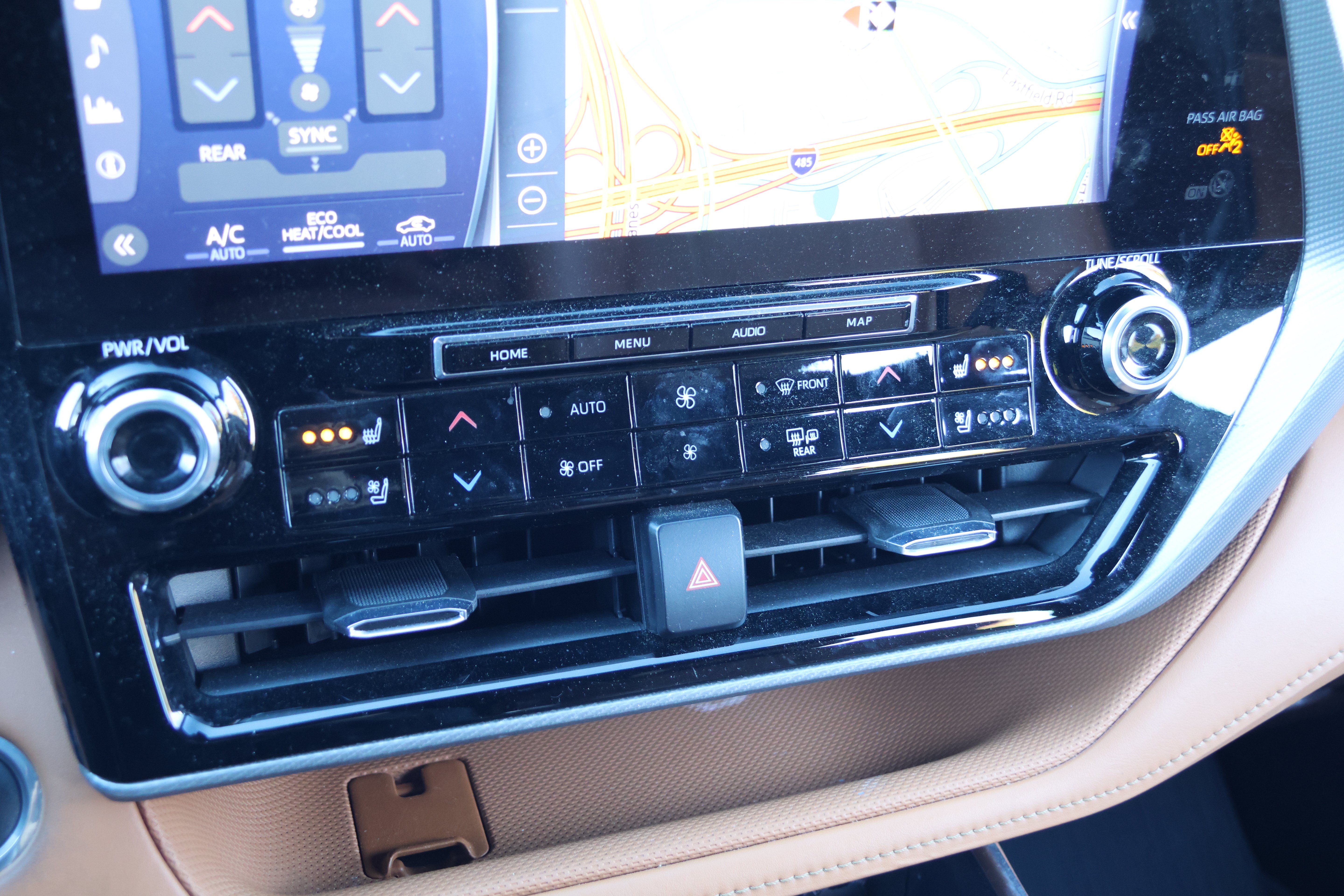 Used 2021 Toyota Highlander Platinum AWD/4WD image 22