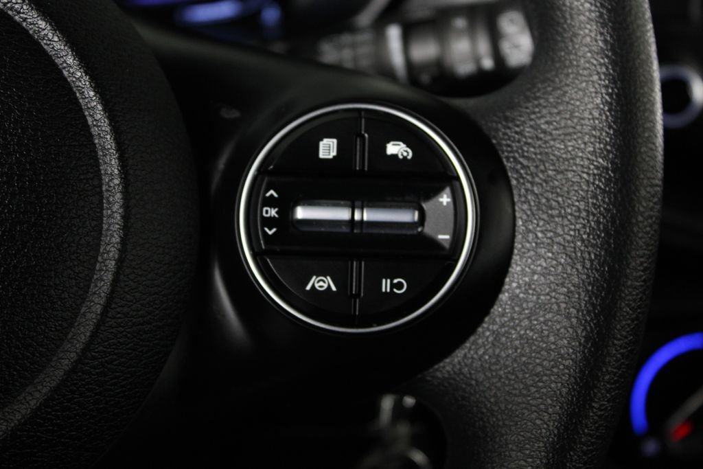 Used 2025 Kia Soul LX image 25