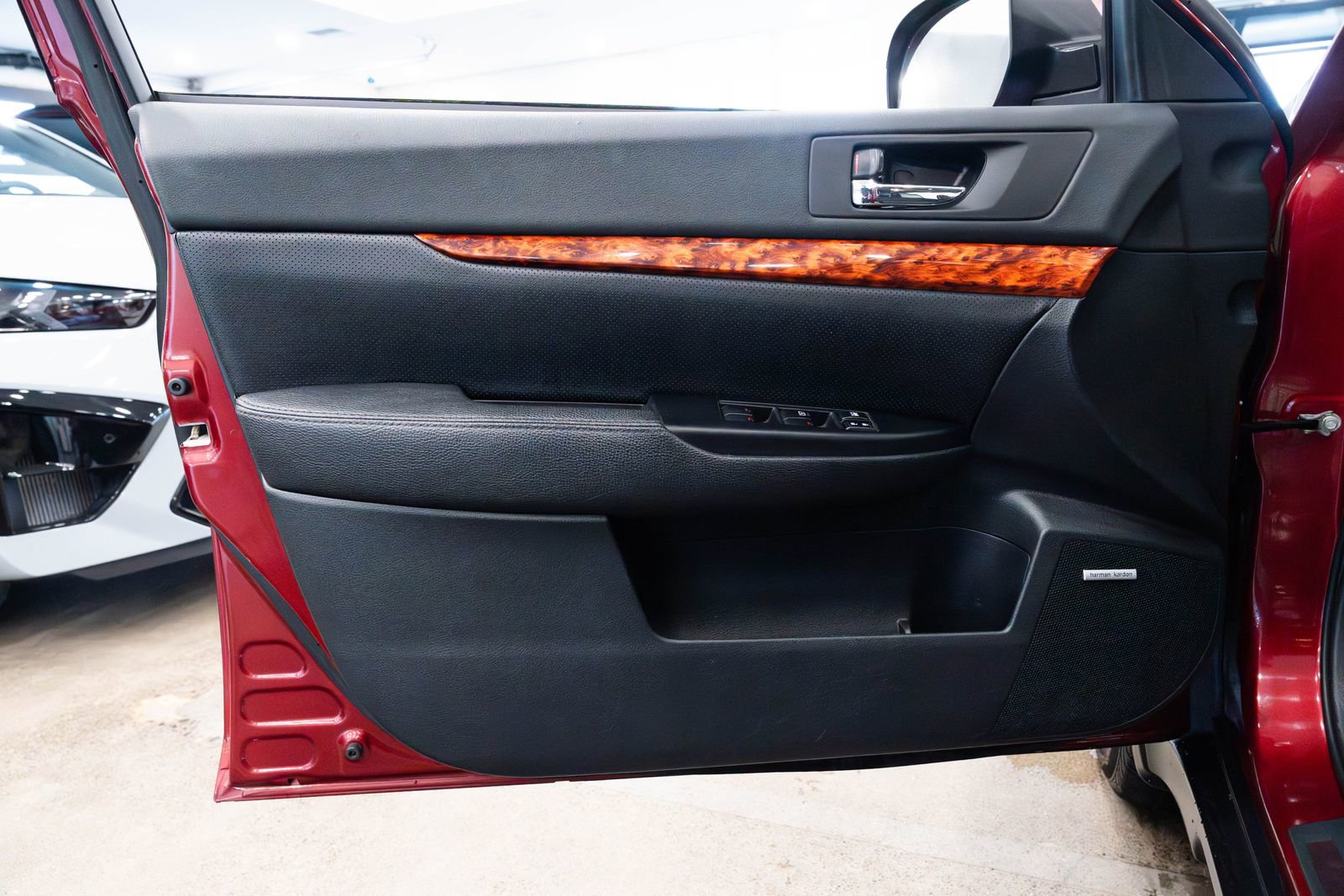 Used 2012 Subaru Outback 2.5i Limited w/ Moonroof Pkg image 17