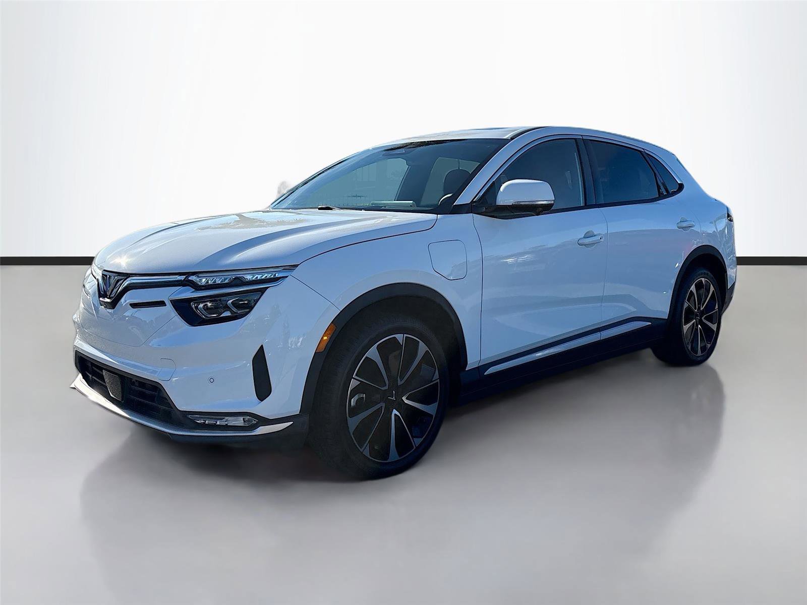 New 2025 VinFast VF 8 Plus image 3