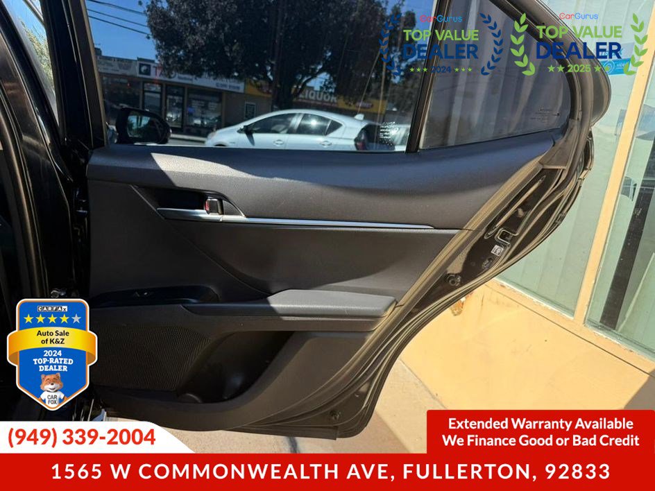 Used 2019 Toyota Camry SE FWD image 22