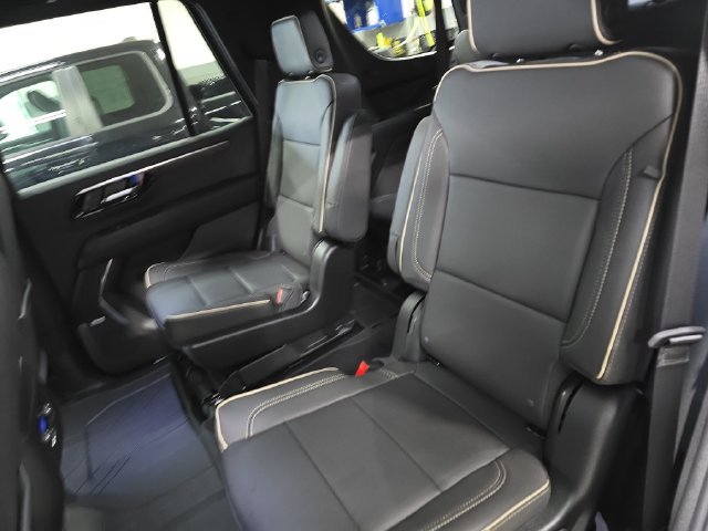 New 2026 Chevrolet Tahoe Premier AWD/4WD image 17