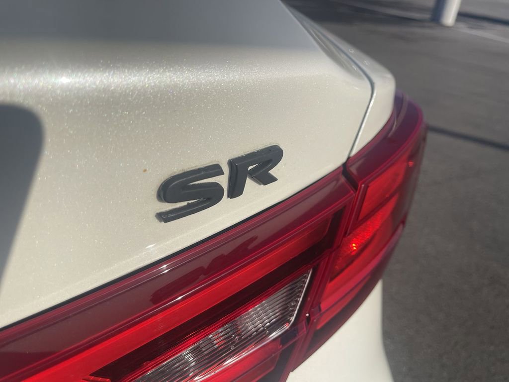 Used 2017 Nissan Maxima SR image 13