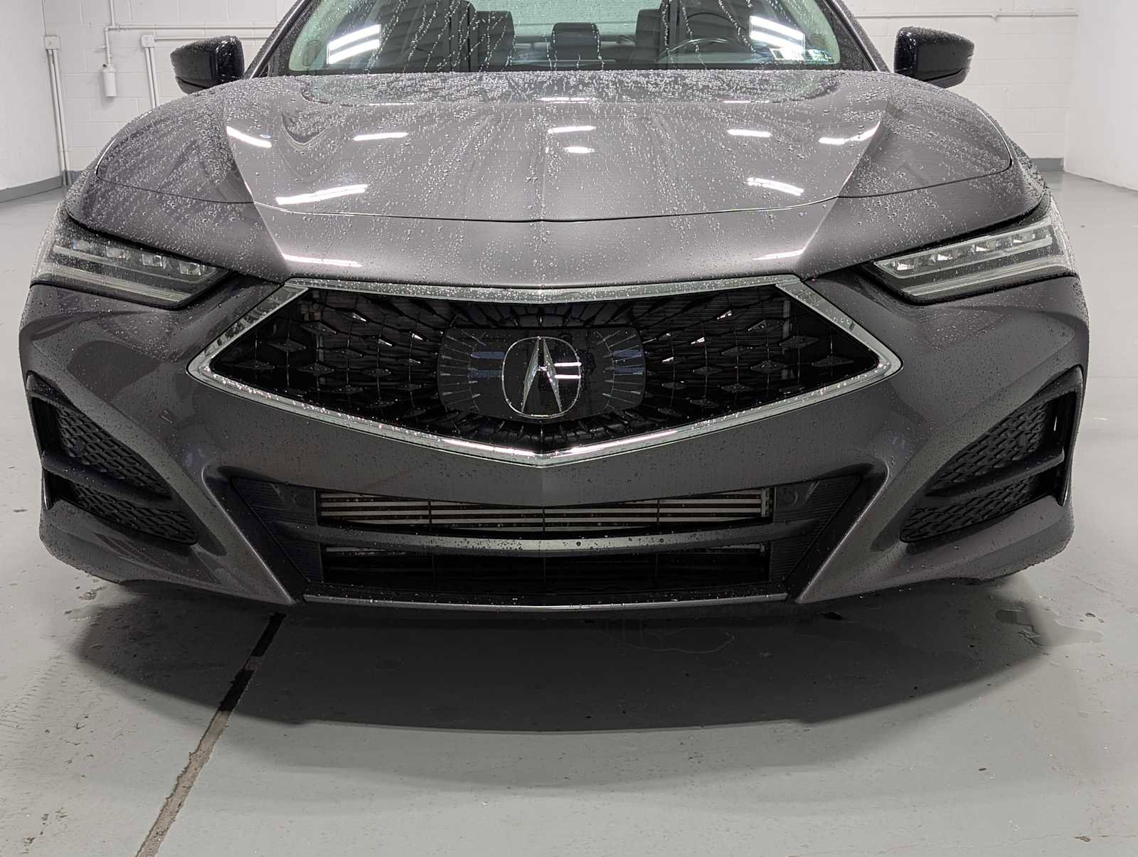 Used 2021 Acura TLX w/ Technology Package image 2