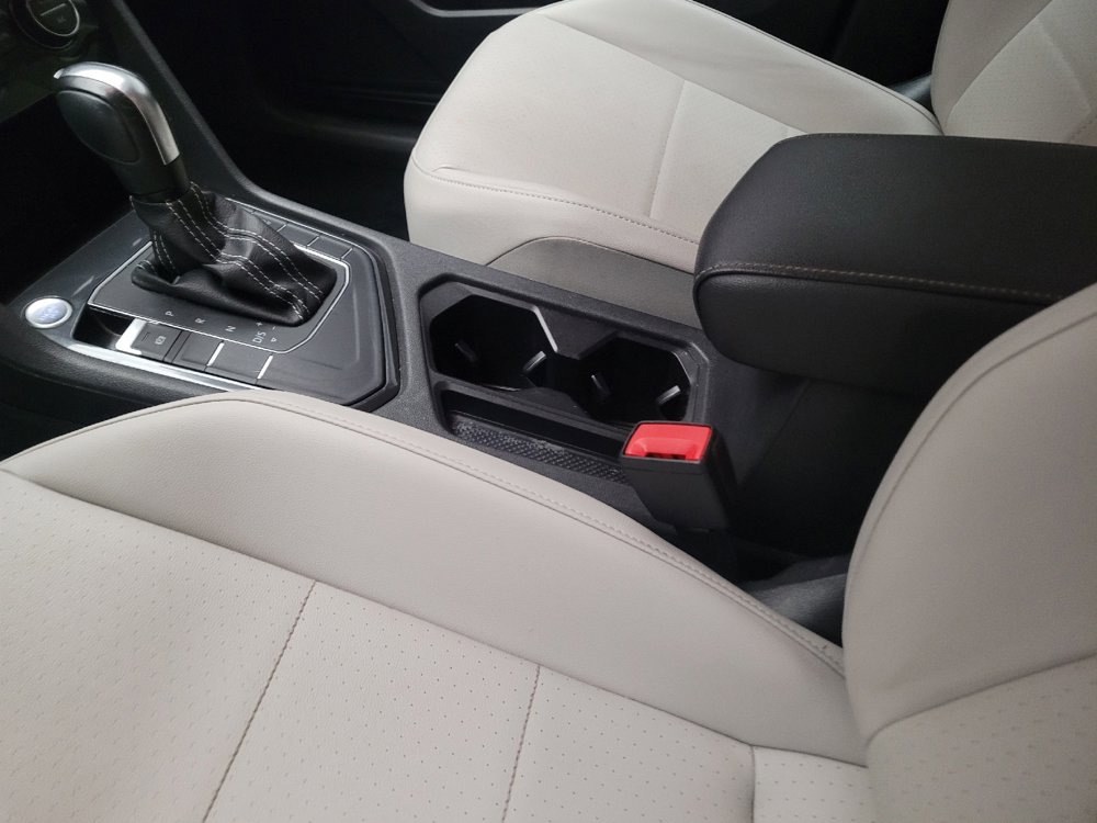 Used 2021 Volkswagen Tiguan SE image 26