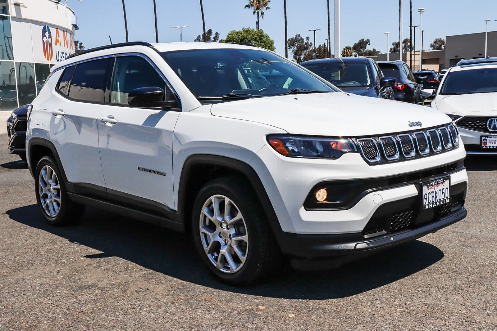 Used 2022 Jeep Compass Latitude AWD/4WD image 3