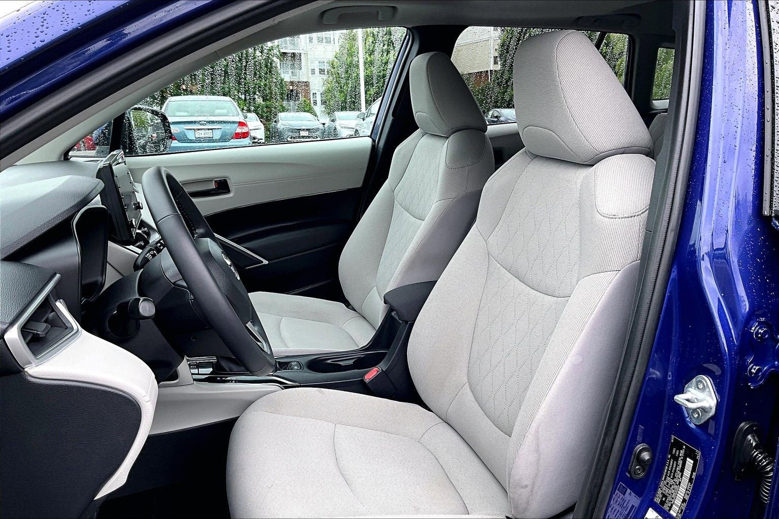 Used 2022 Toyota Corolla Cross LE w/ Moonroof Package AWD/4WD image 24