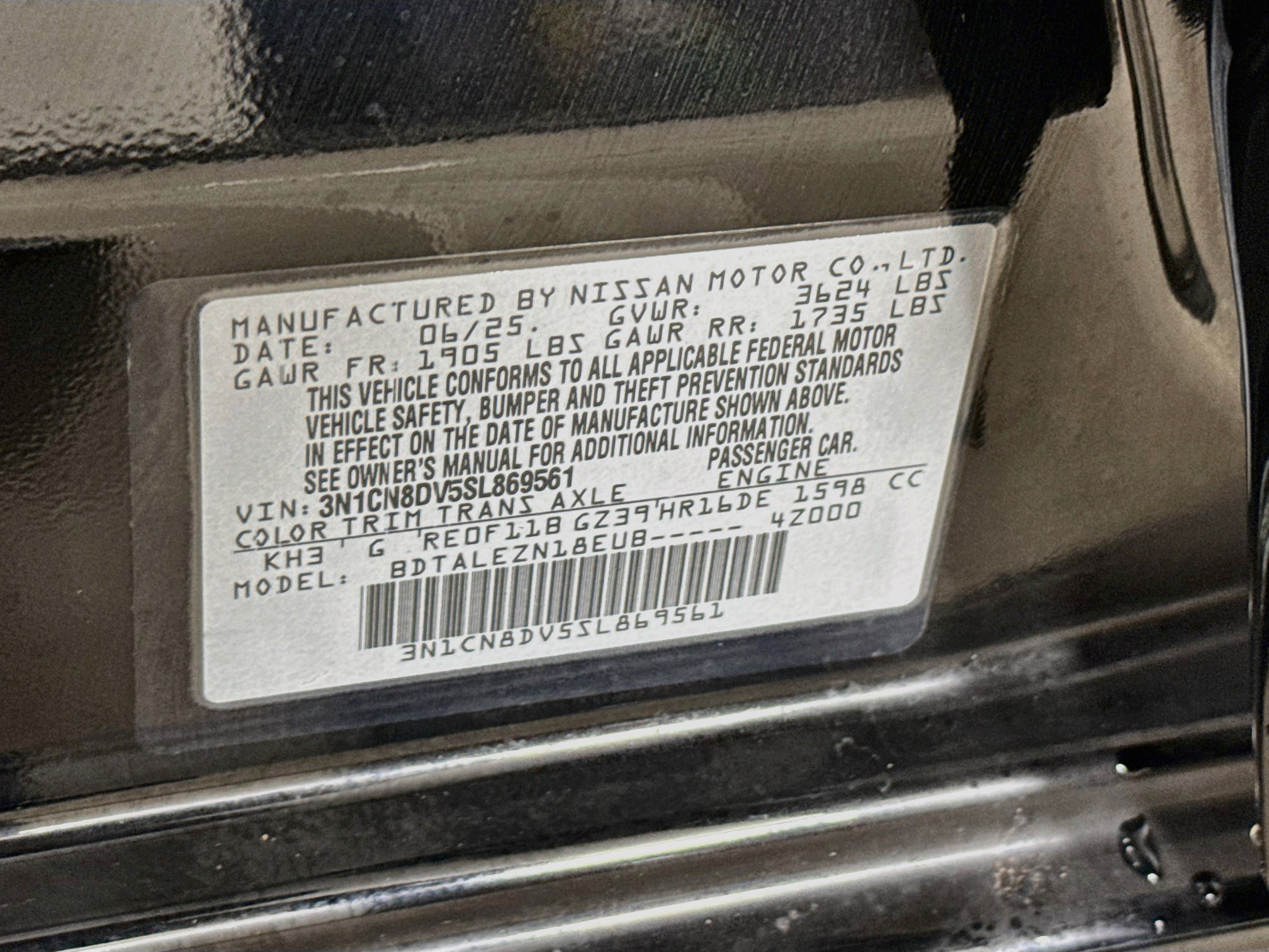Used 2025 Nissan Versa S w/ Trunk Package FWD image 36