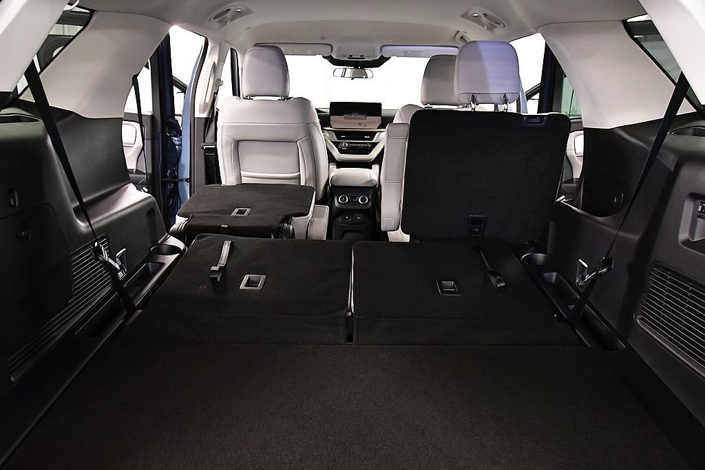 New 2026 Ford Explorer Active w/ Active Comfort Package AWD/4WD image 32