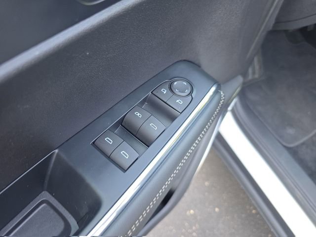 Used 2024 GMC Acadia Elevation image 12