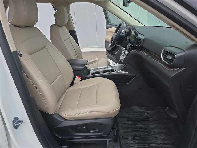 Used 2022 Ford Explorer Limited w/ Equipment Group 301A image 19