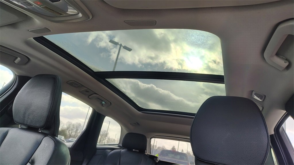 Certified 2024 Volvo XC60 B5 Plus w/ Protection Package Premier image 24