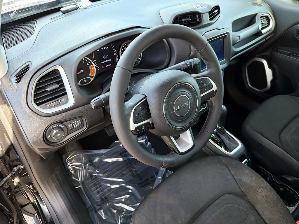 Used 2019 Jeep Renegade Latitude image 23