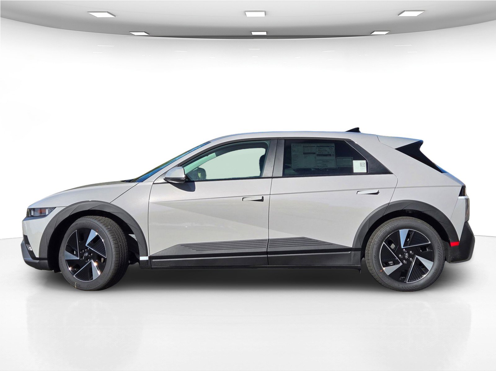 New 2026 Hyundai Ioniq 5 SEL image 2