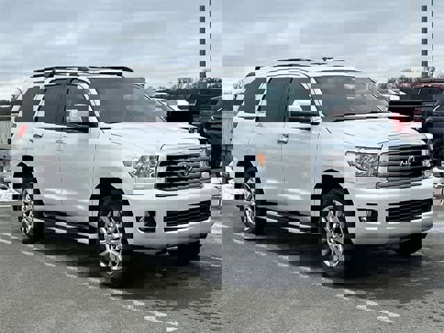 Used 2017 Toyota Sequoia Platinum image 21