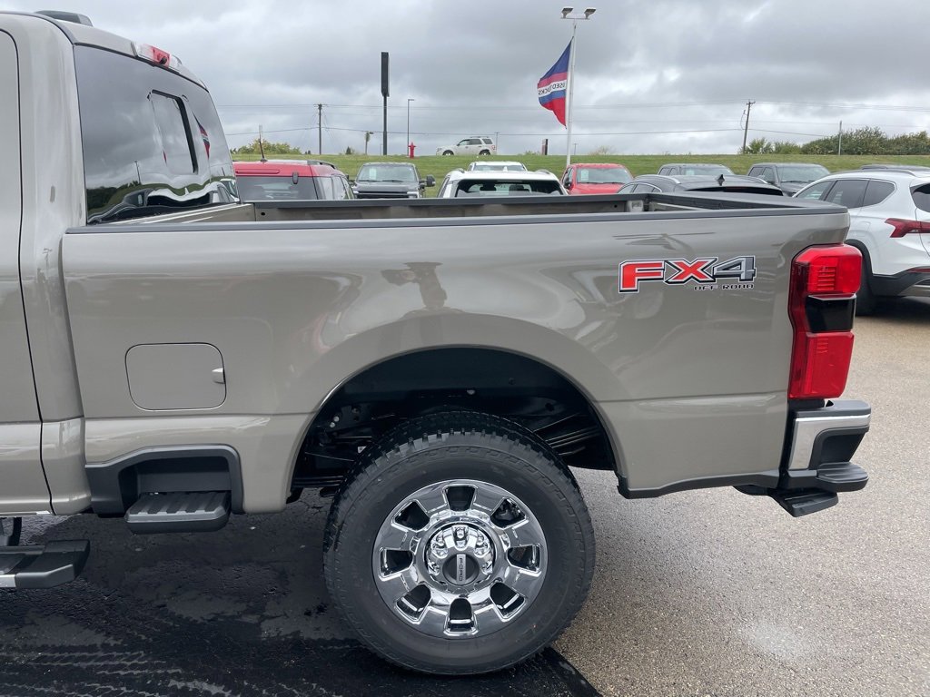 New 2026 Ford F250 Lariat image 38