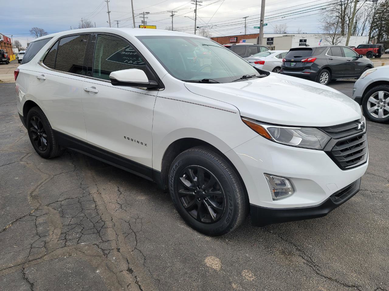 Used 2018 Chevrolet Equinox LT image 3
