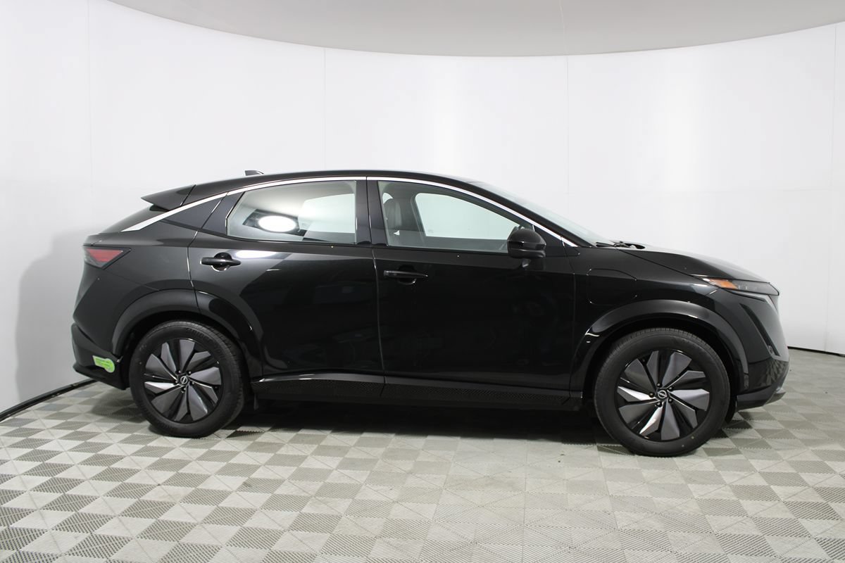 Used 2023 Nissan Ariya FWD image 34