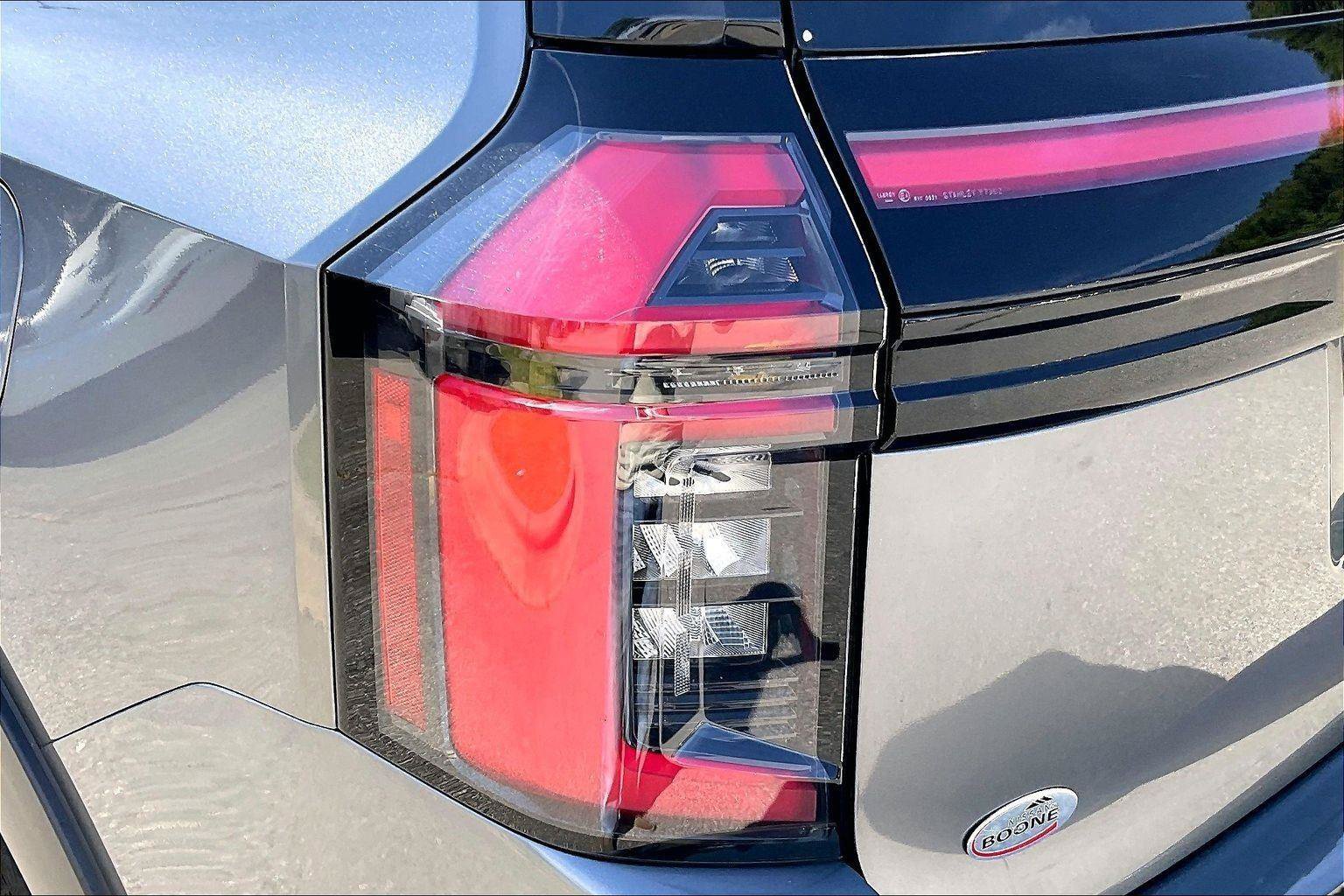 Certified 2025 Nissan Armada PRO-4X AWD/4WD image 30