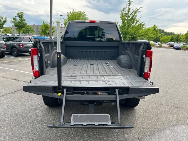 Used 2019 Ford F250 Platinum w/ Platinum Ultimate Package AWD/4WD image 23