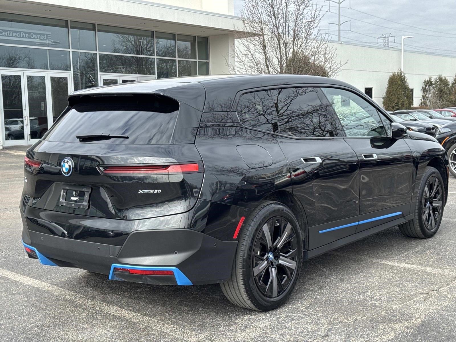 Certified 2023 BMW iX xDrive50 w/ BMW I Signature Blue Package image 5