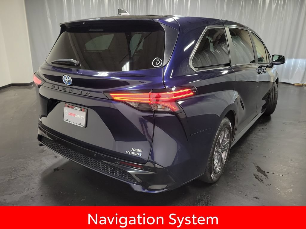 Used 2024 Toyota Sienna XSE AWD/4WD image 8